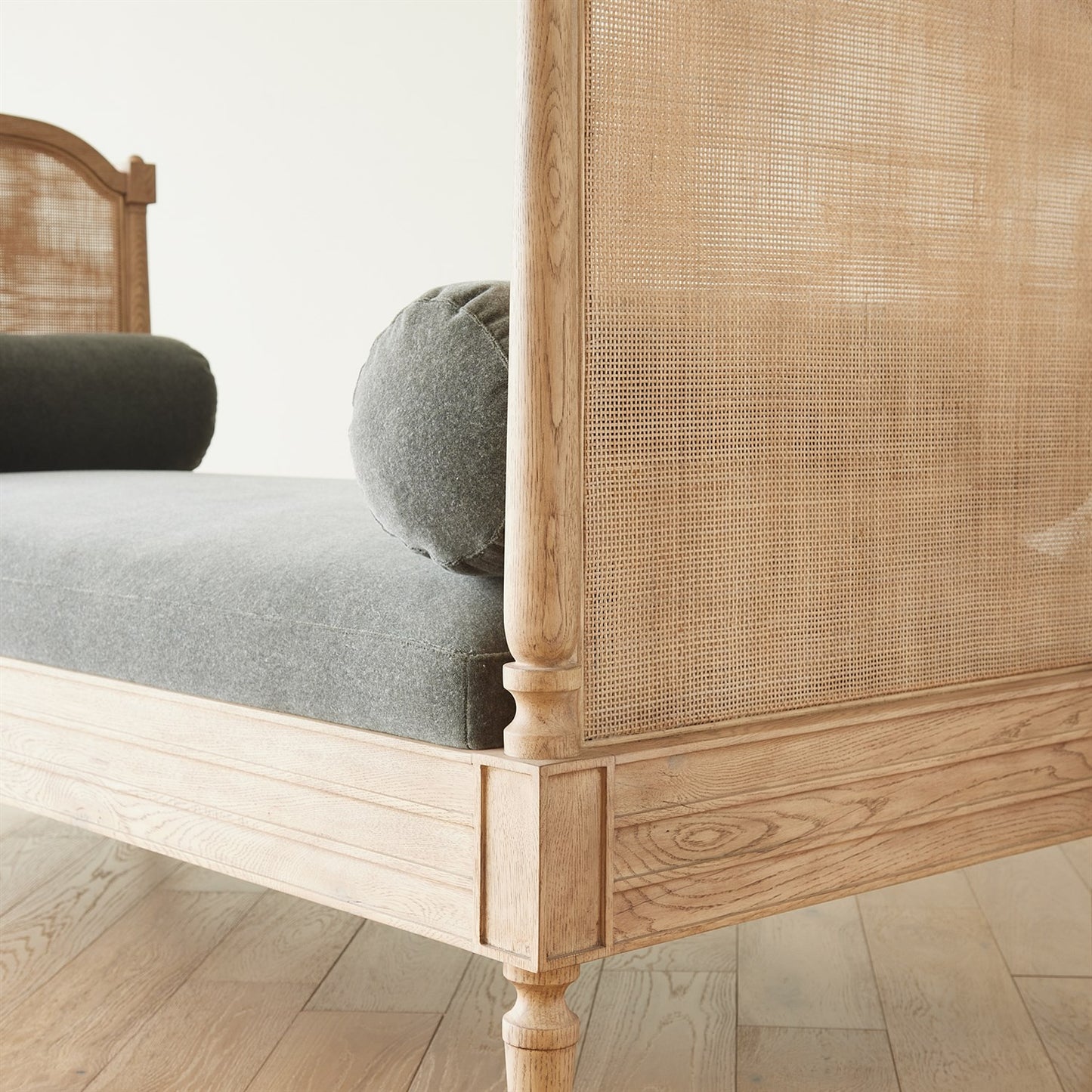 Josephine Daybed - Bleached Oak