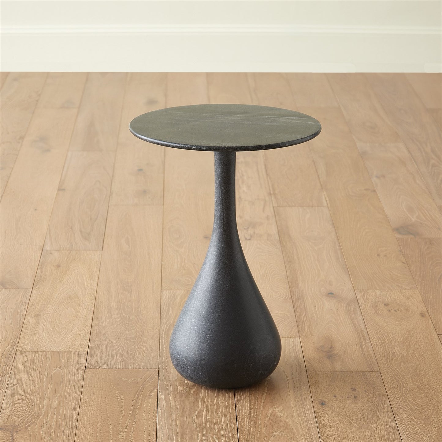 Dea Table - Black - 2 Sizes