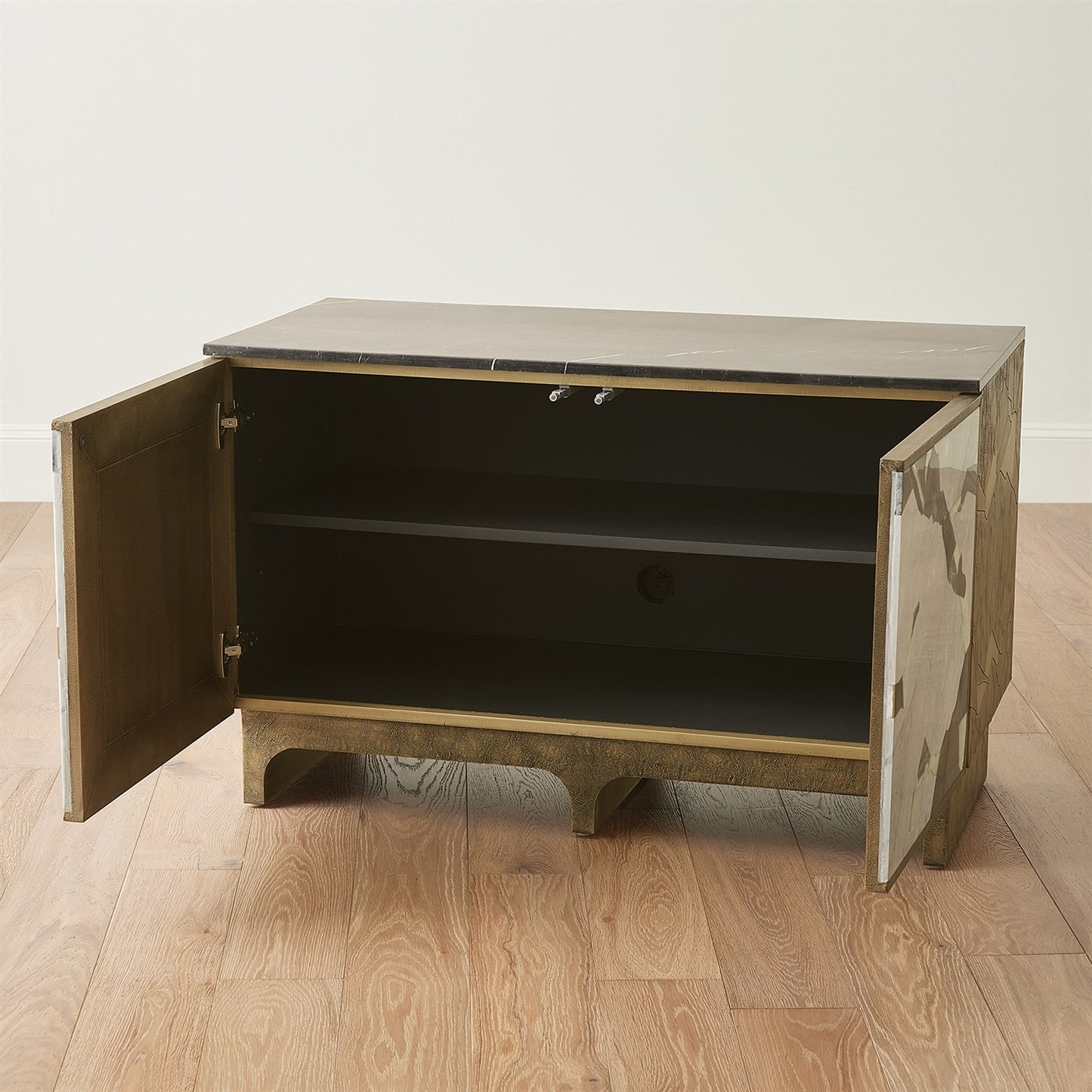 Inlay Chest