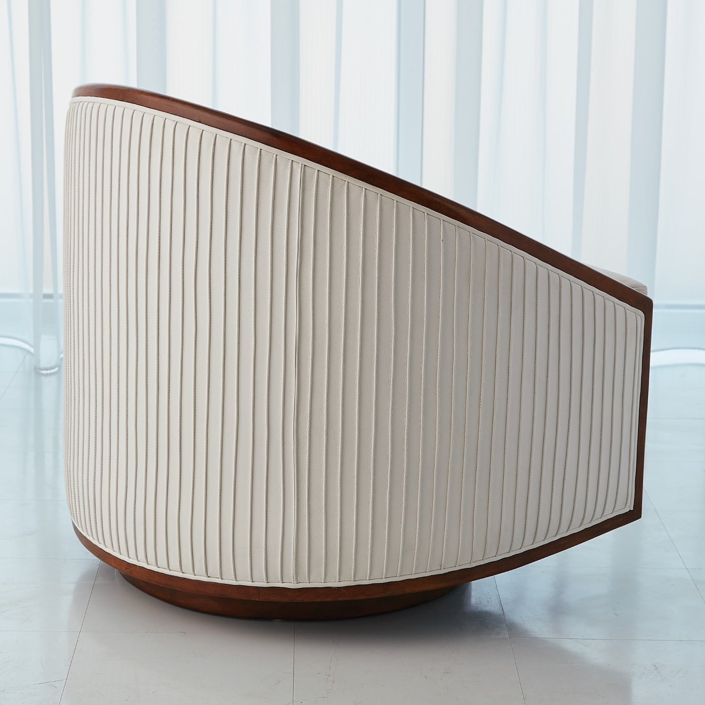 Swivel Chair - White Leather - Grats Decor Interior Design & Build Inc.