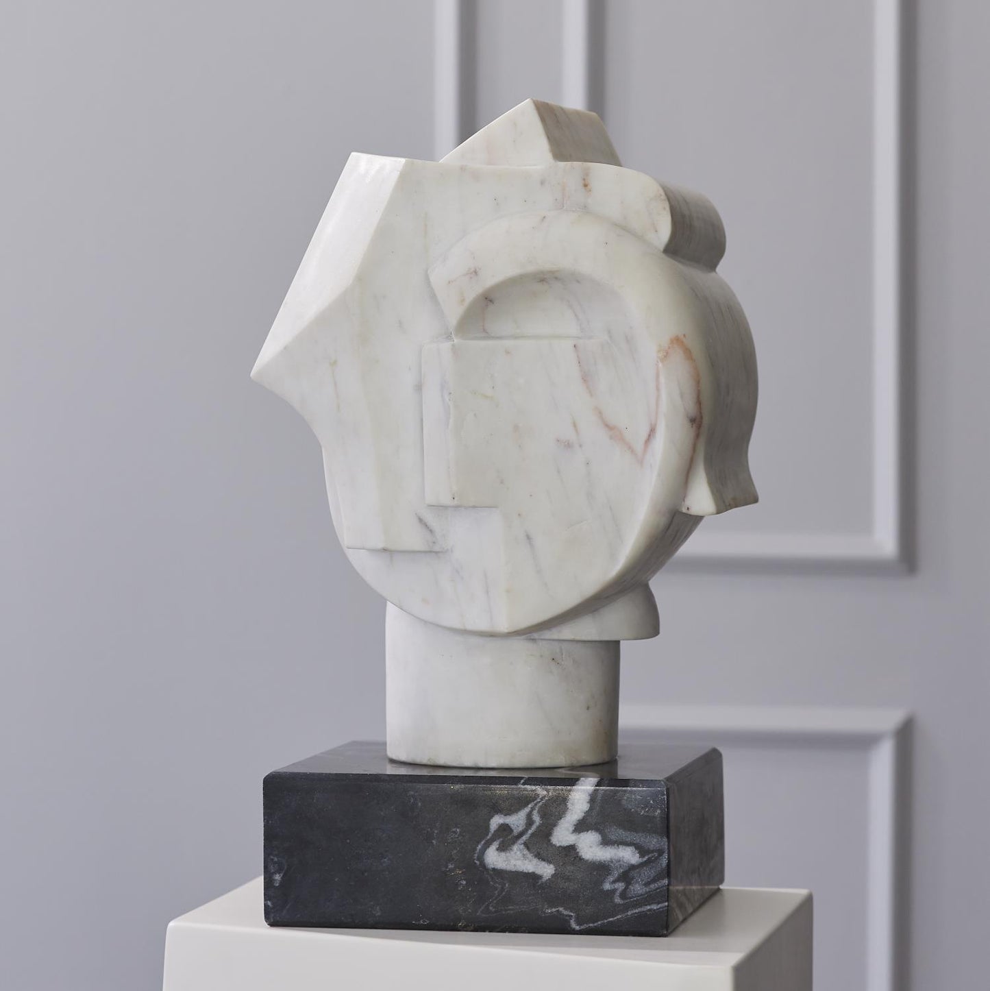 Abstract Bust - Grats Decor Interior Design & Build Inc.