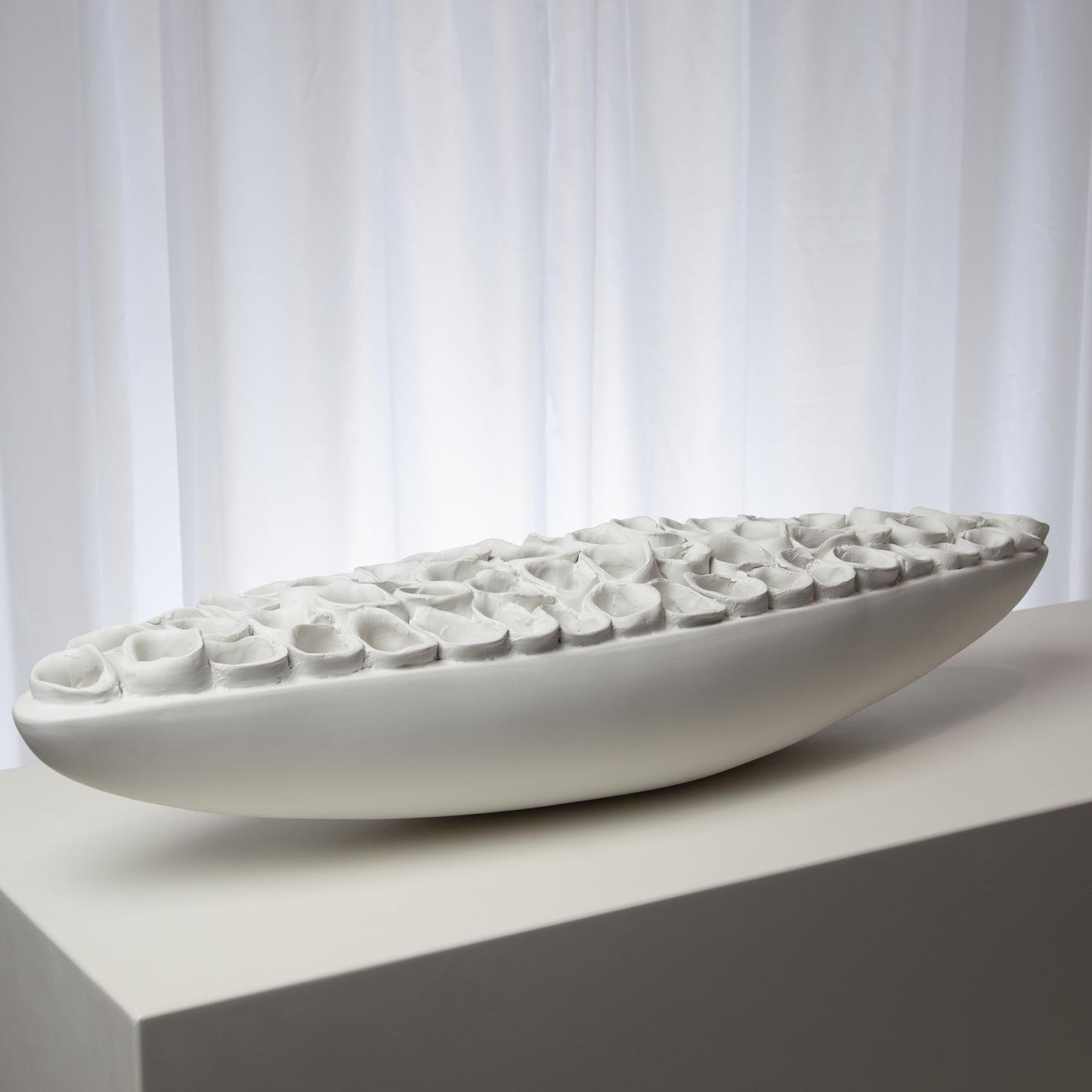 Reef Centerpiece - Matte White - Grats Decor Interior Design & Build Inc.