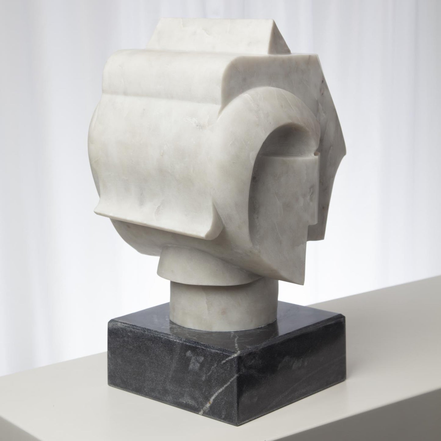 Abstract Bust - Grats Decor Interior Design & Build Inc.