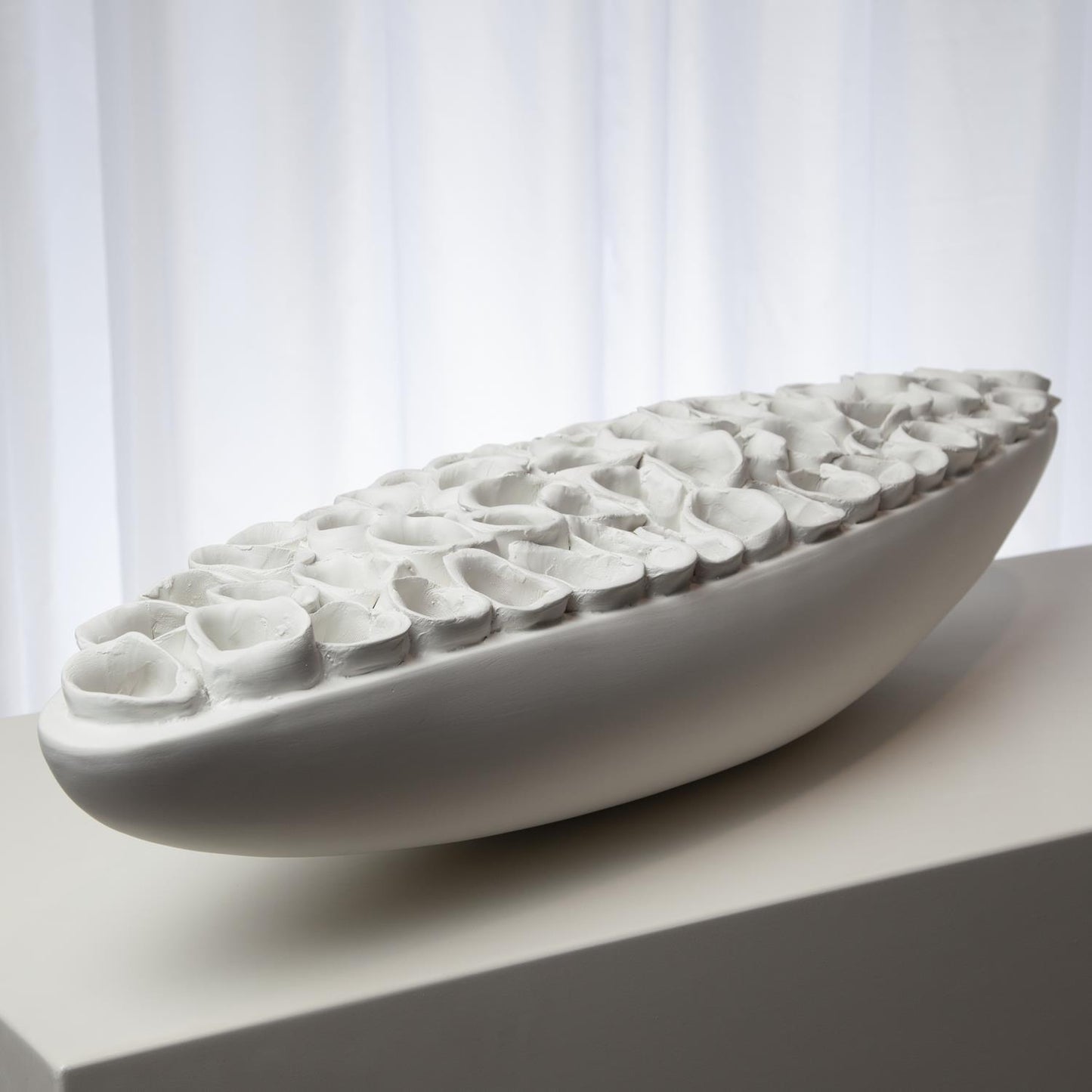 Reef Centerpiece - Matte White - Grats Decor Interior Design & Build Inc.