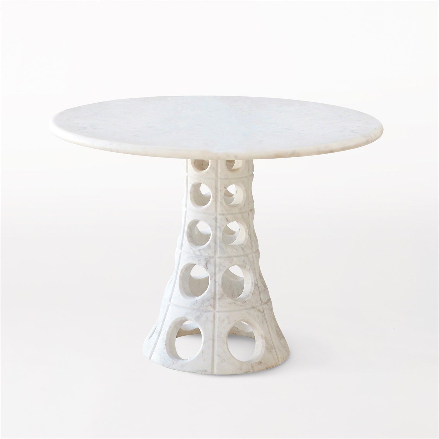 Taper Circle 40"Dia Dining Table