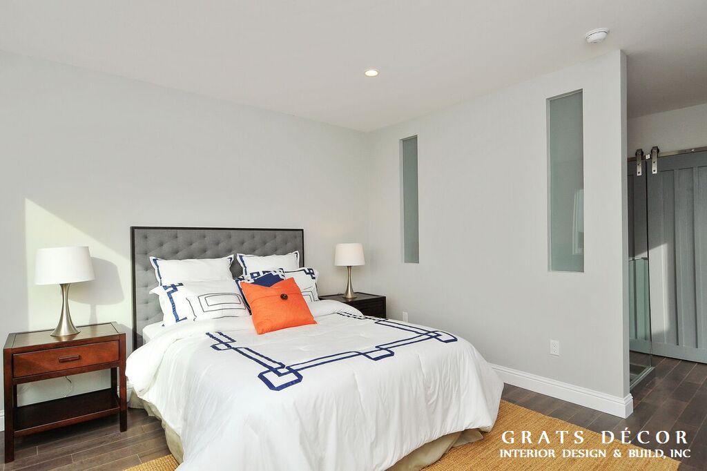 Master Bedroom Suite - Grats Decor Interior Design & Build Inc.
