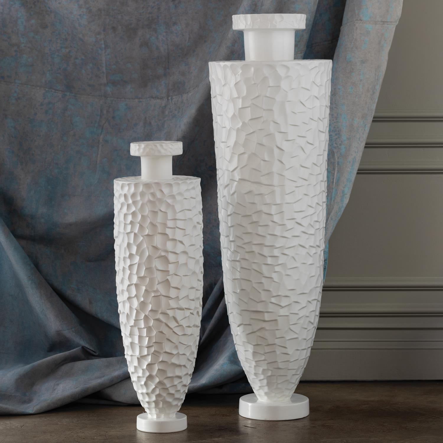 Monumental Chiseled Vase - Grats Decor Interior Design & Build Inc.