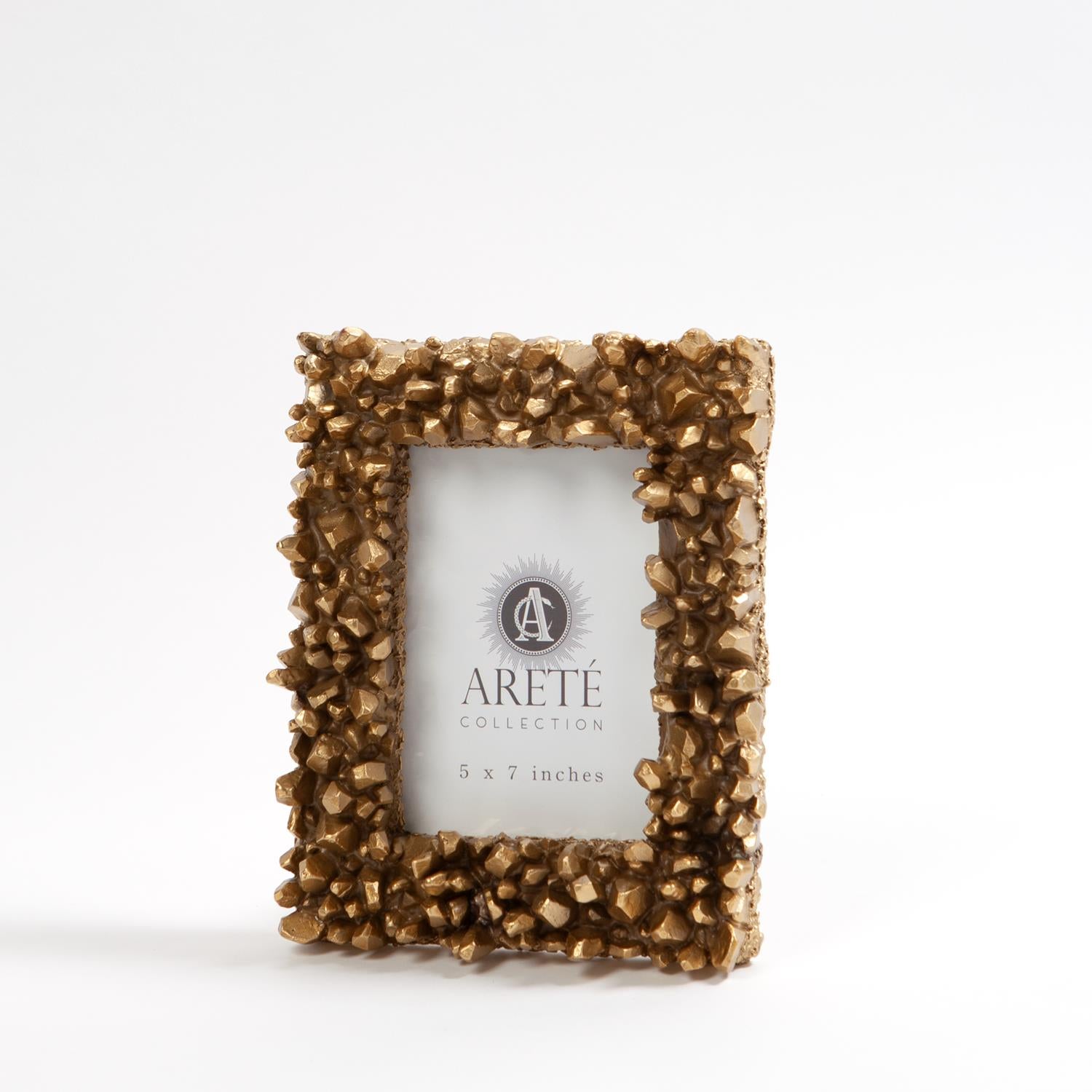Facet Cluster Frames - Grats Decor Interior Design & Build Inc.