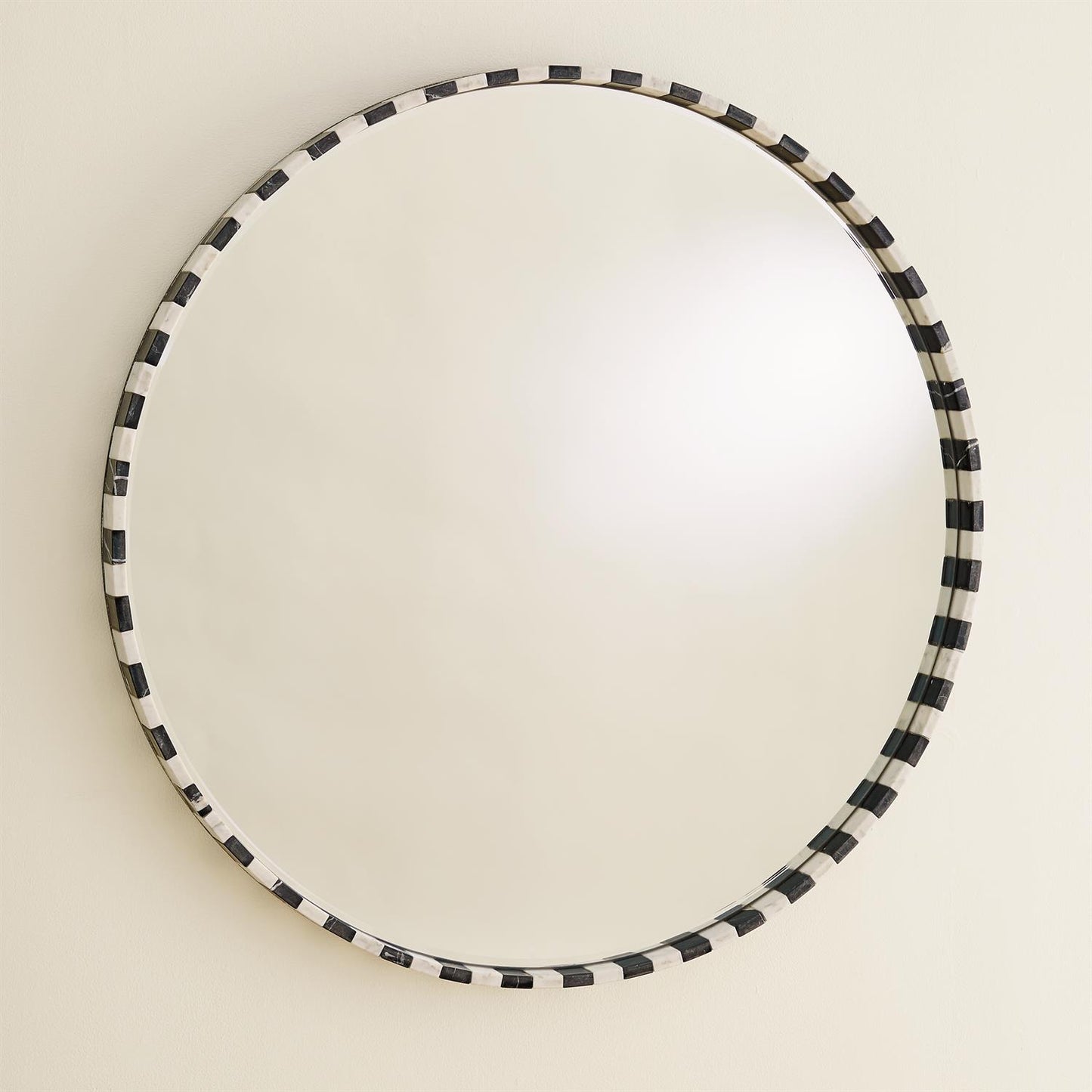 Black / White Marble Mirror - Round