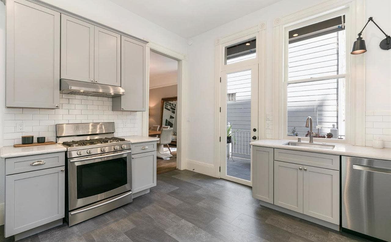 Alamo Square Kitchen - Grats Decor Interior Design & Build Inc.