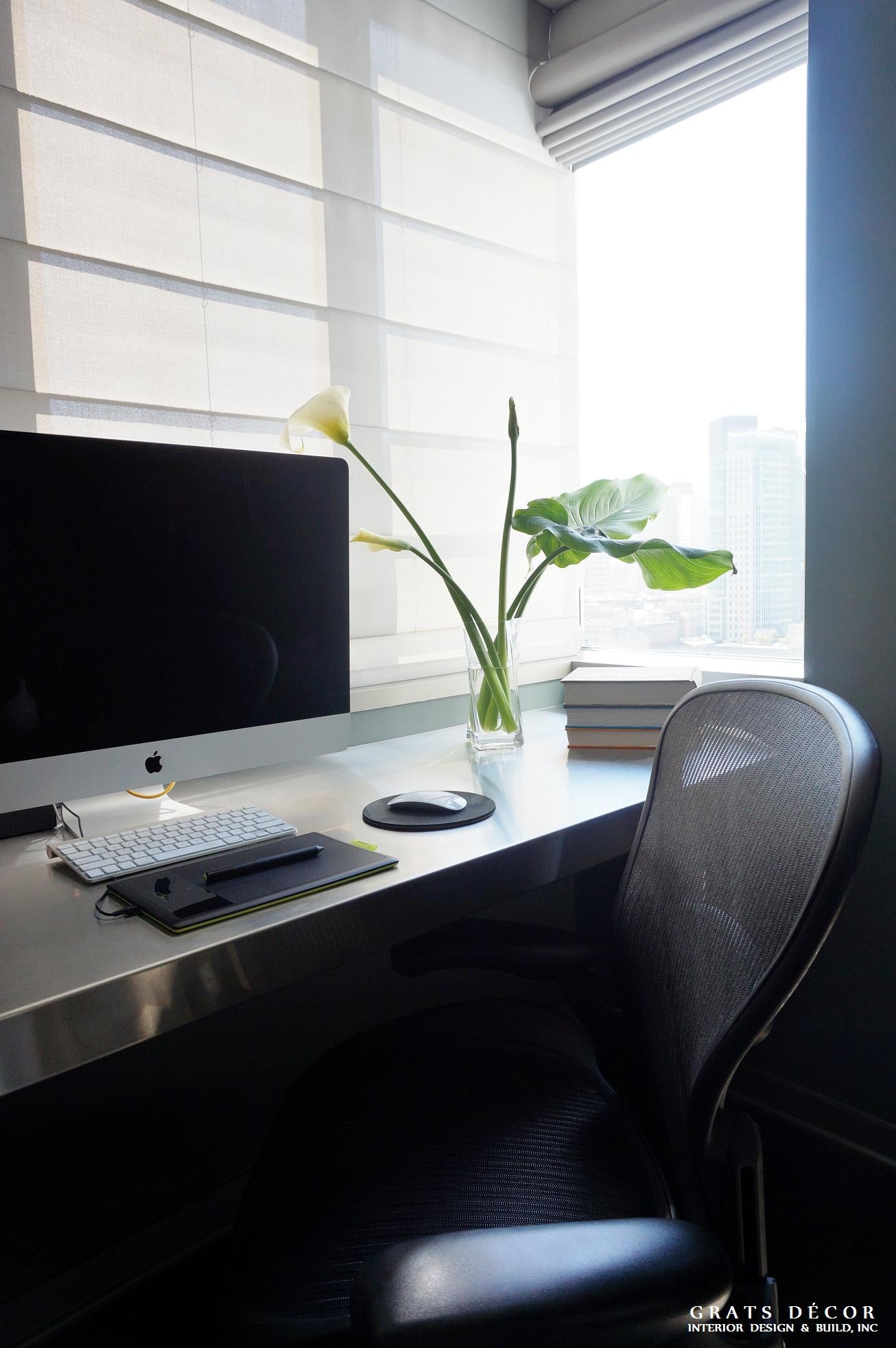 Office / Guest Room Remodel - Grats Decor Interior Design & Build Inc.