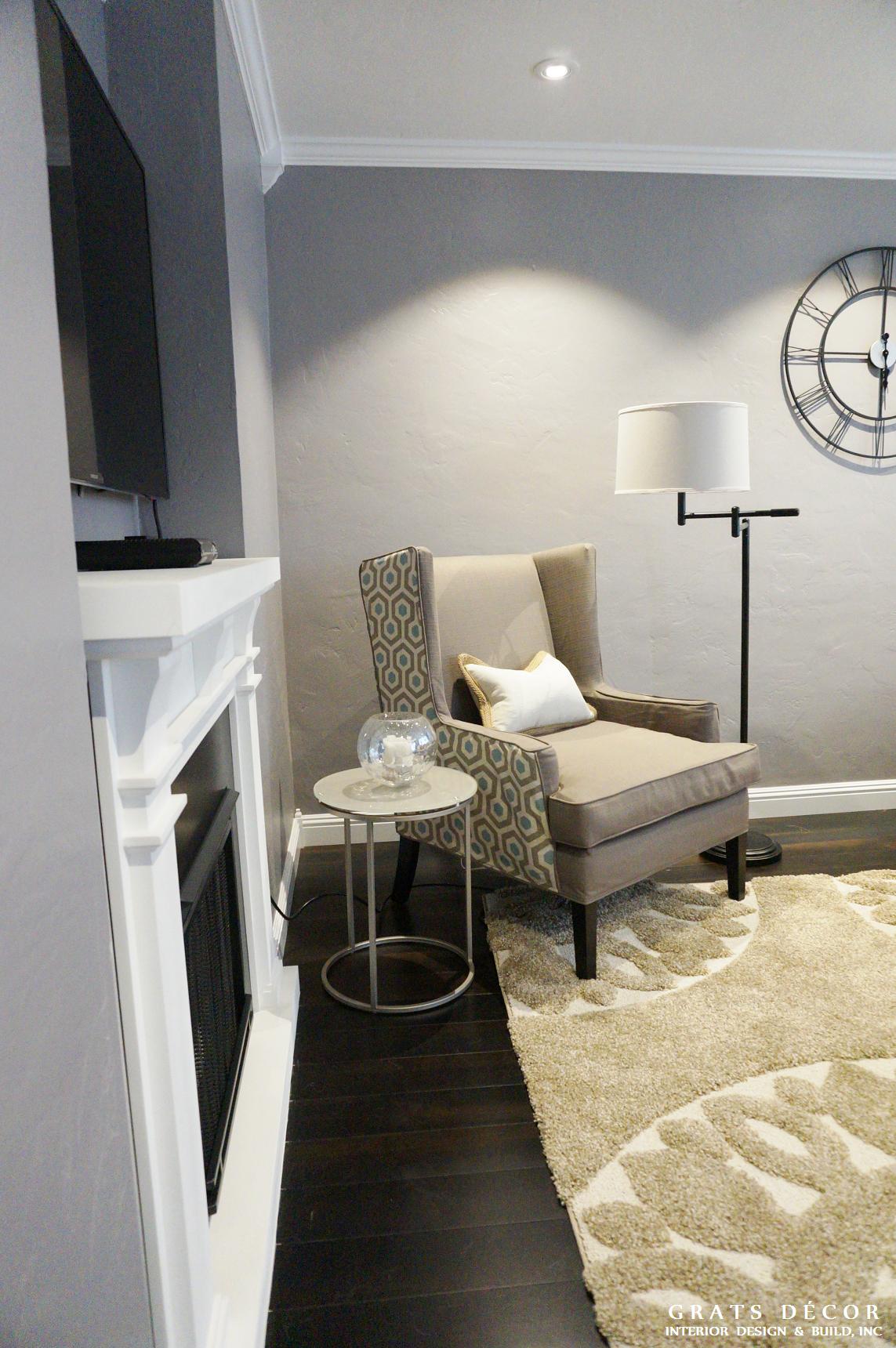 Outer Parkside Livingroom Remodel - Grats Decor Interior Design & Build Inc.