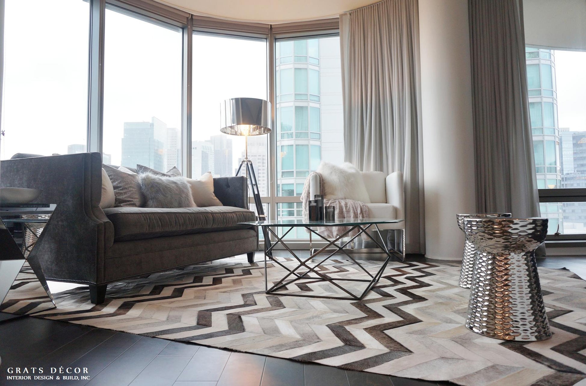 Yerba Buena Living Room - Grats Decor Interior Design & Build Inc.