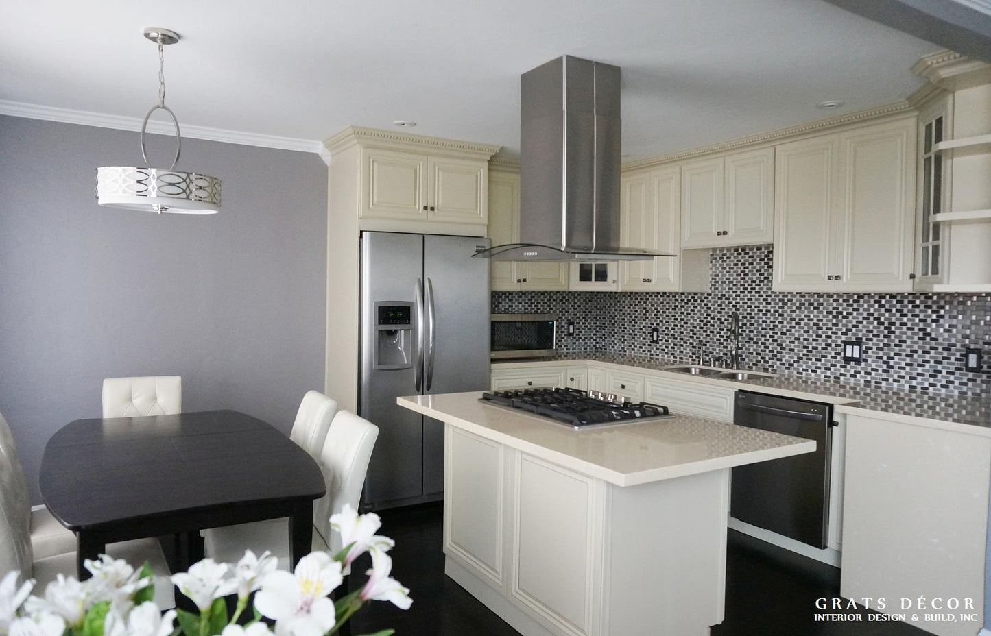 Outer Parkside Kitchen Remodel - Grats Decor Interior Design & Build Inc.