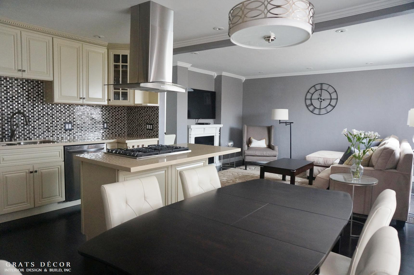 Outer Parkside Livingroom Remodel - Grats Decor Interior Design & Build Inc.