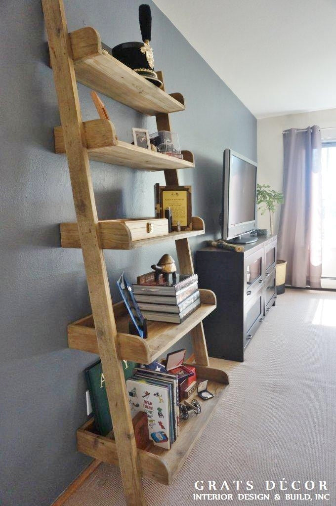 Cow Hollow Livingroom - Grats Decor Interior Design & Build Inc.
