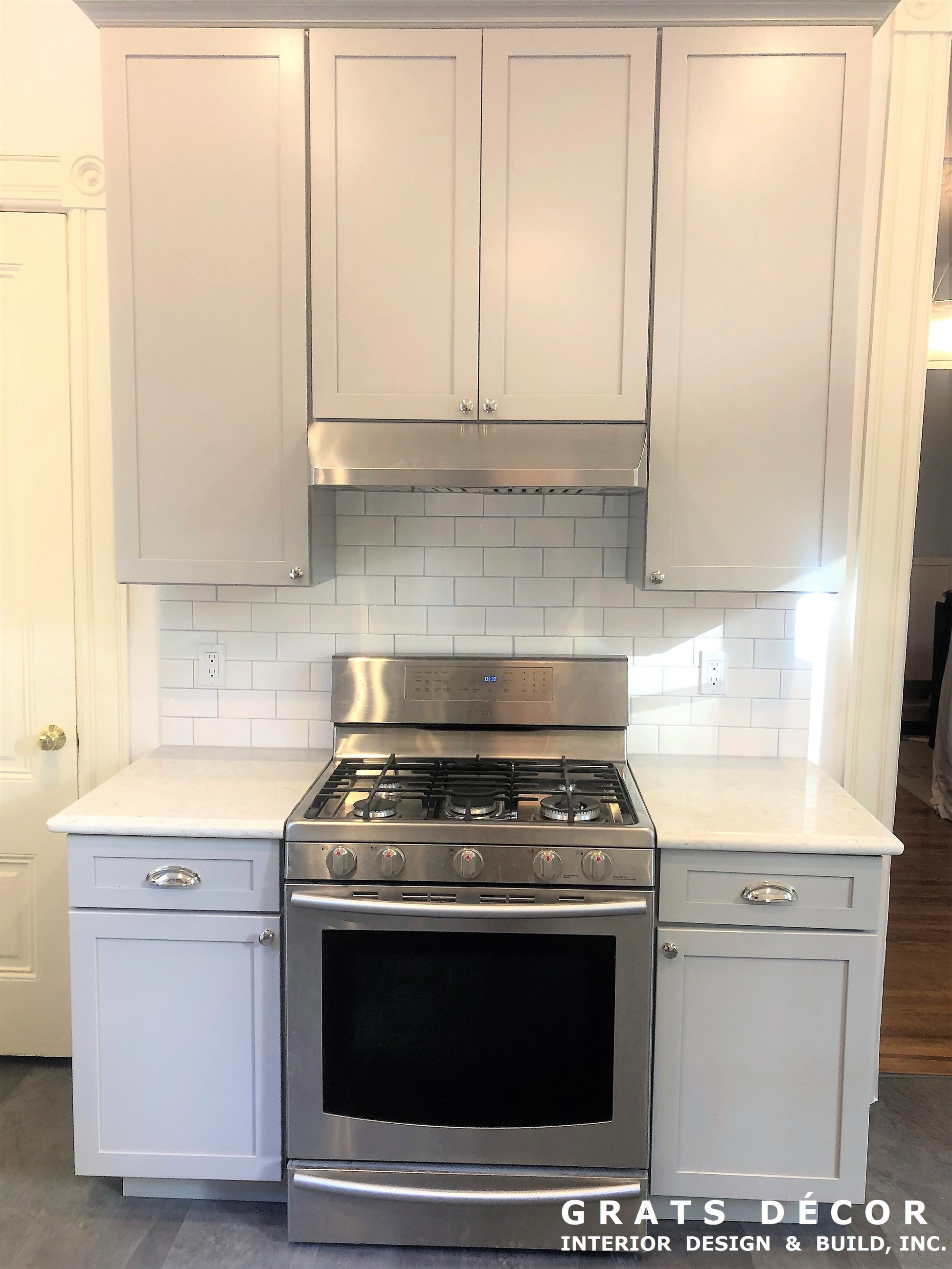 Alamo Square Kitchen - Grats Decor Interior Design & Build Inc.