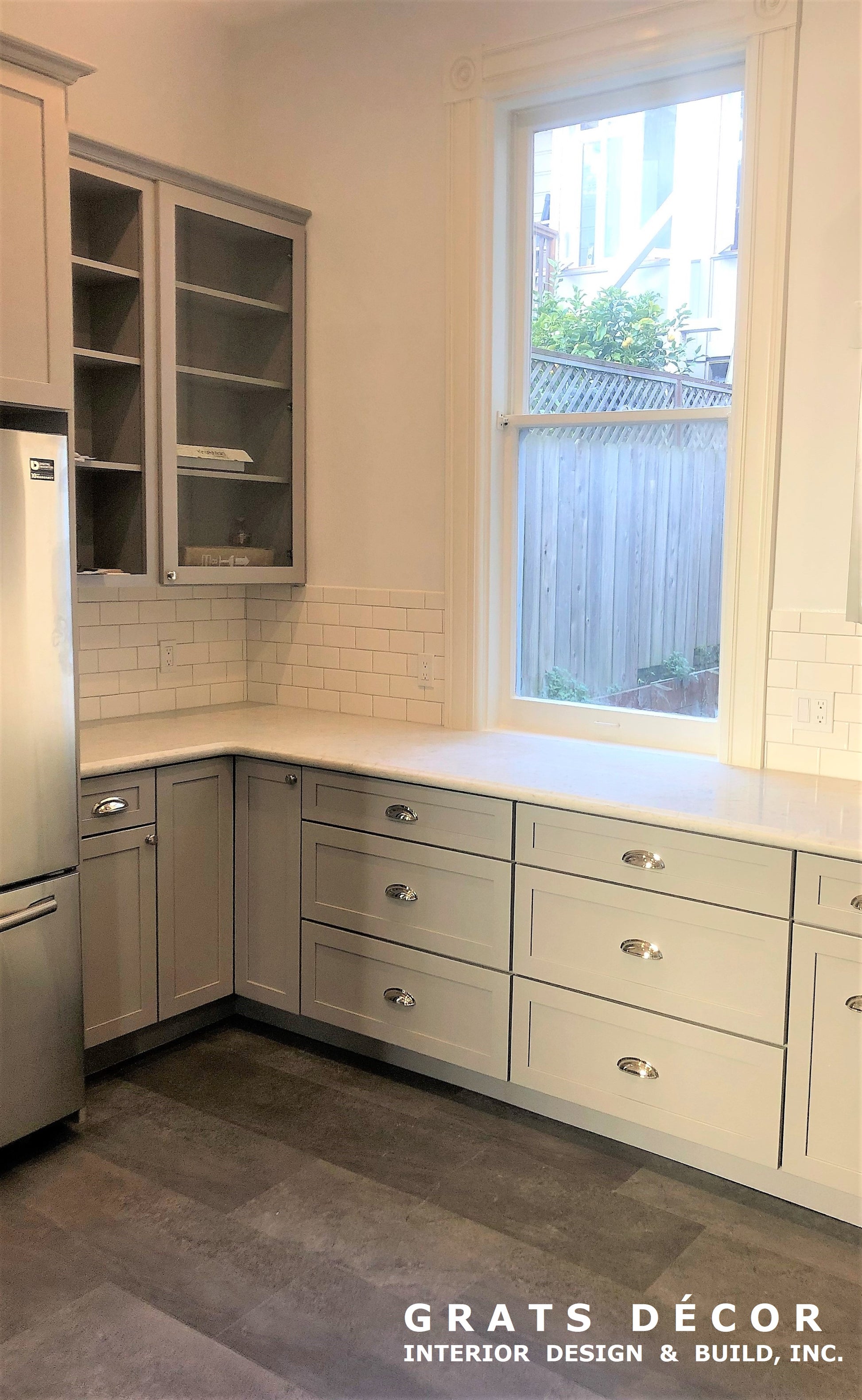 Alamo Square Kitchen - Grats Decor Interior Design & Build Inc.